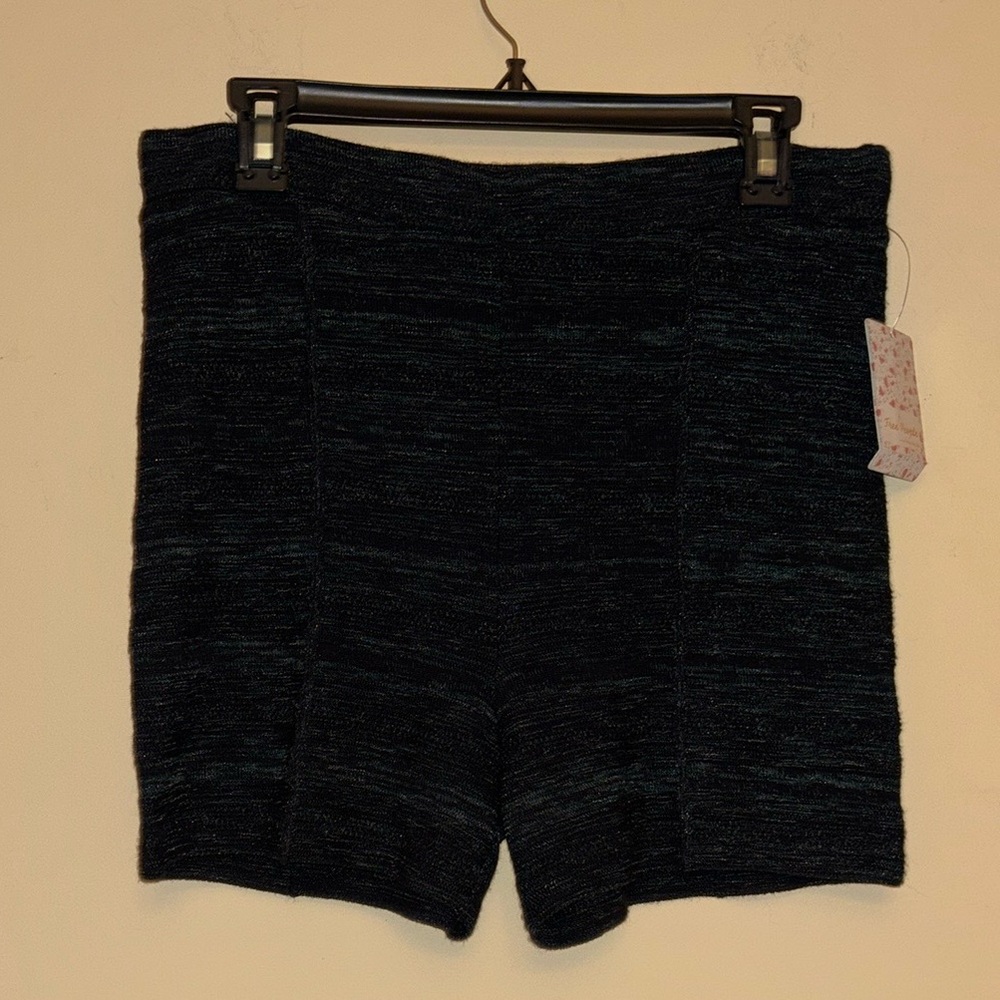 NWT Free People Emerald‎ Gr Knit Shorts Black, Blue, Gray Size Large
